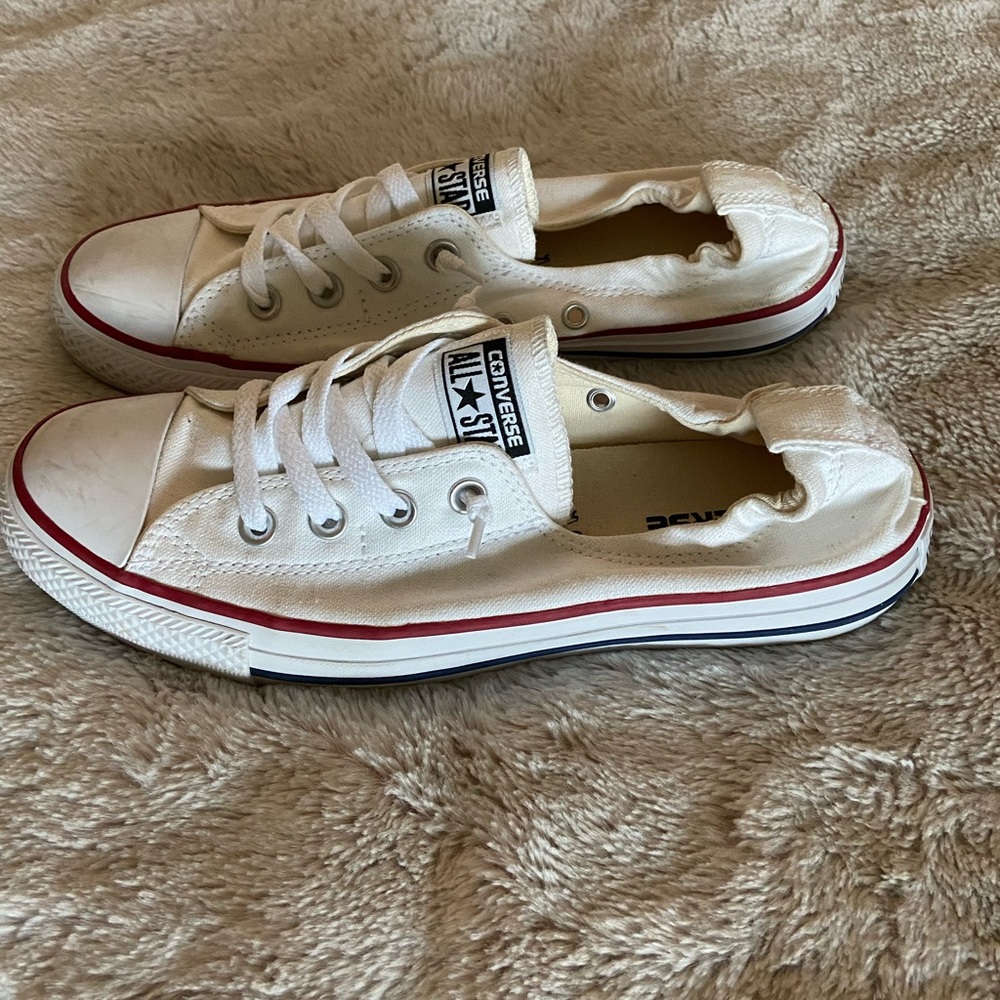 Converse tennis shoes